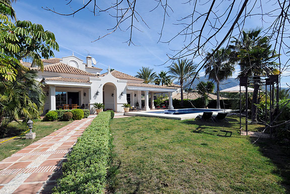 Luxury 5 bedroom Spanish villa close to Puerto Banus, Spain