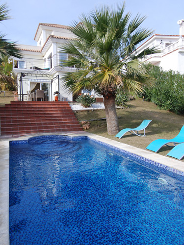 Casa Monaco | Contemporary 4 Bed Sea View Holiday Villa Estepona